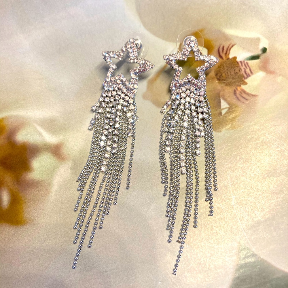 π Silver Tone Rhinestone Star βοΈ Earrings - Picture 5 of 5